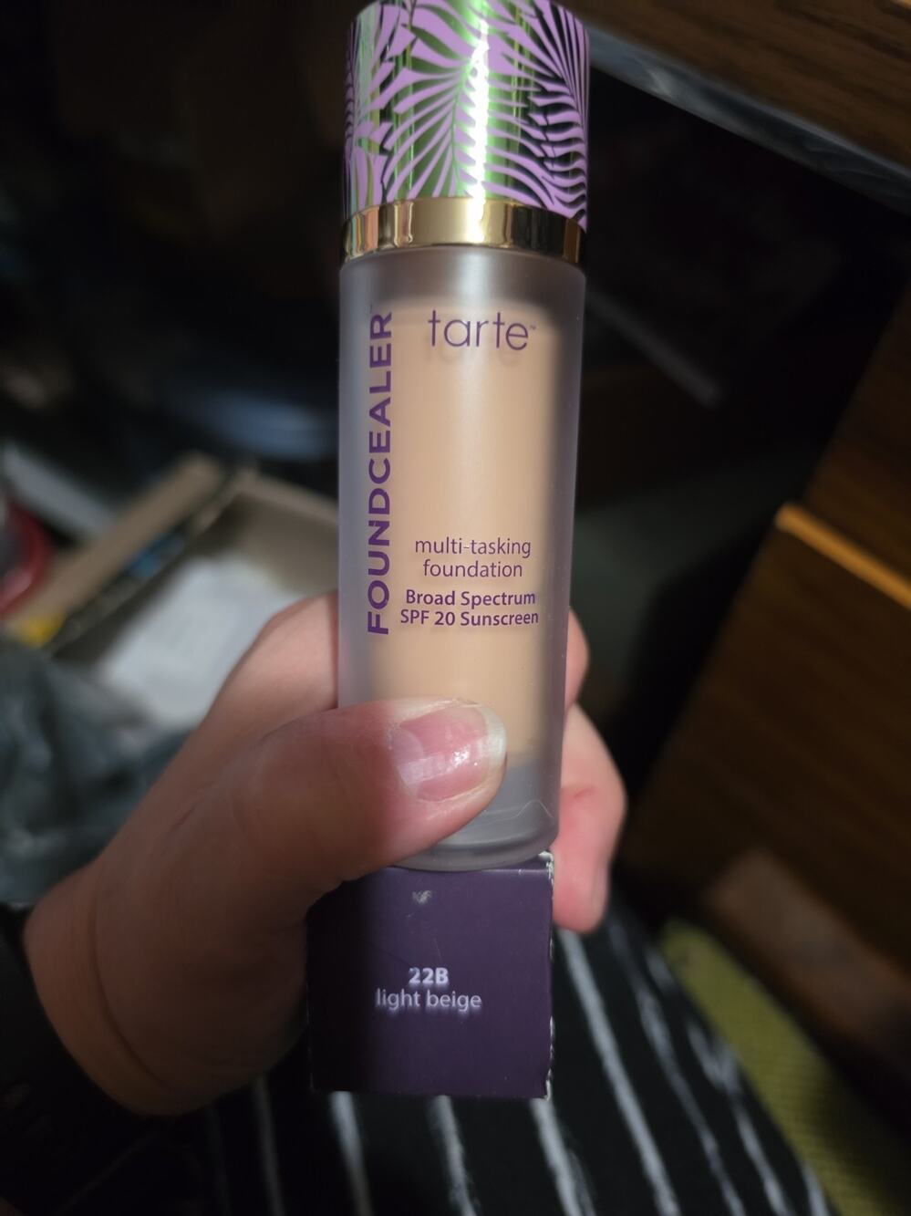 Tarte Foundcealer Multi-Tasking Foundation Light Beige 22B Broad Spectrum SPF20